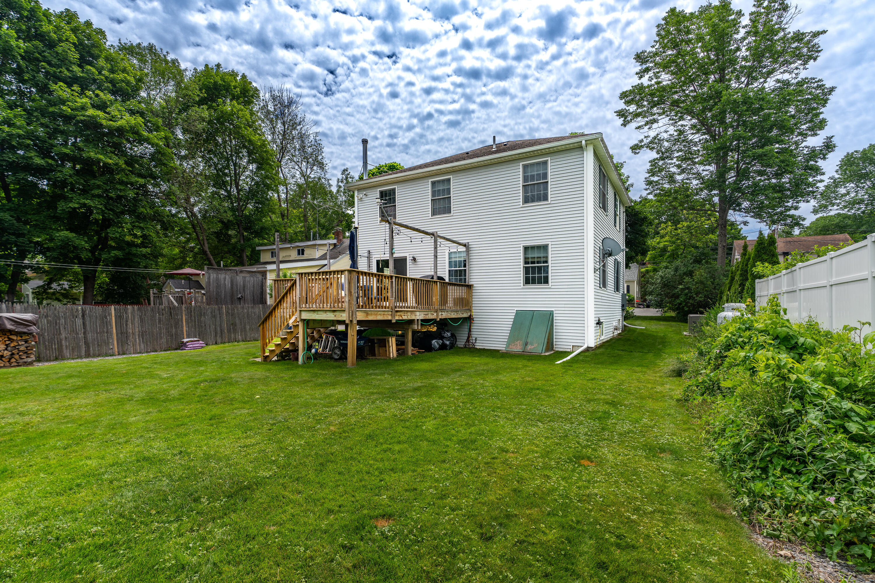 211 Oak Street Bath, ME 04530 - Photo 39 of 102 211 Oak Street Bath 015