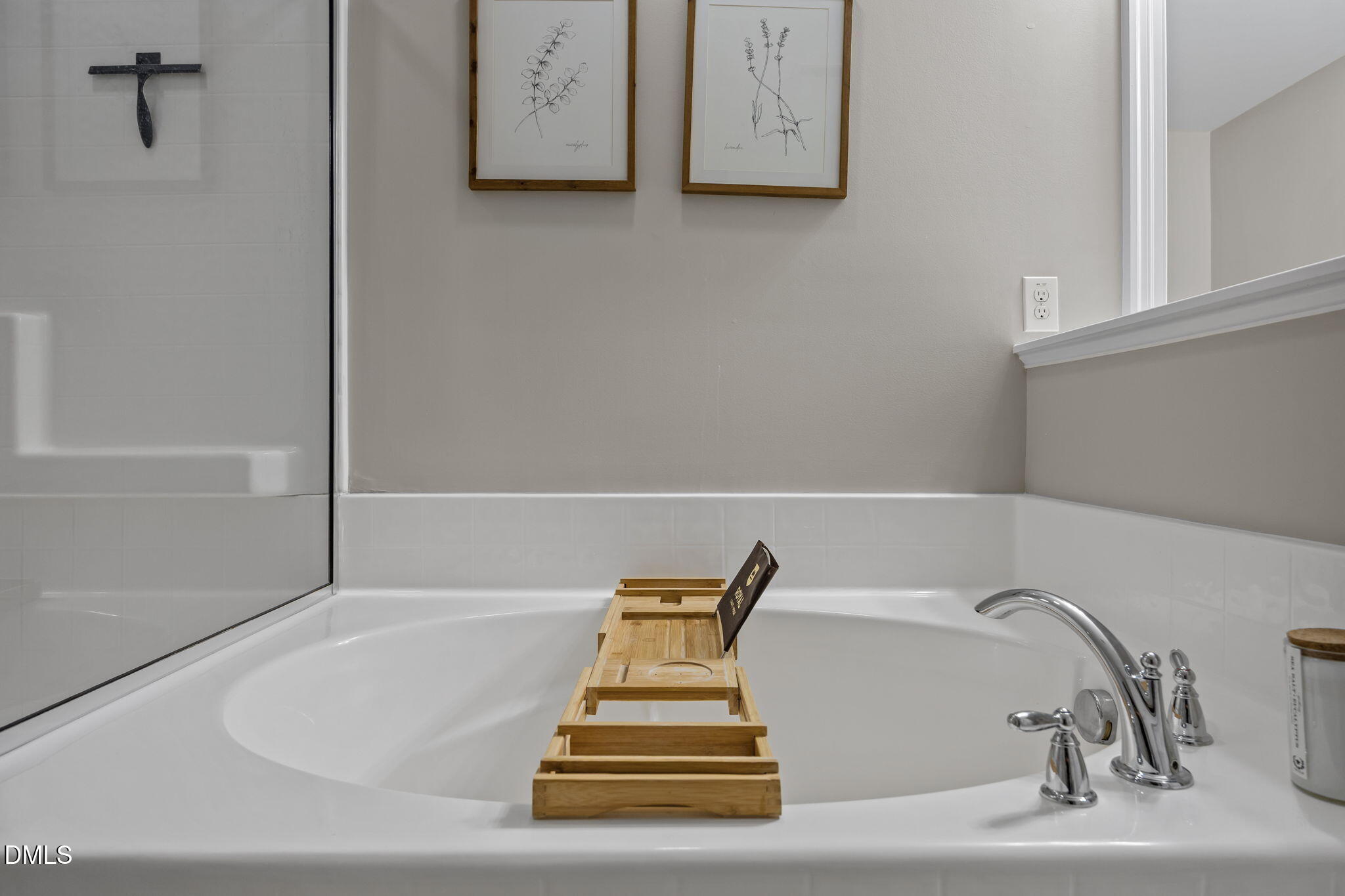 1312 Still Monument Way Raleigh, NC 27603 - Photo 23 of 40 Primary Tub