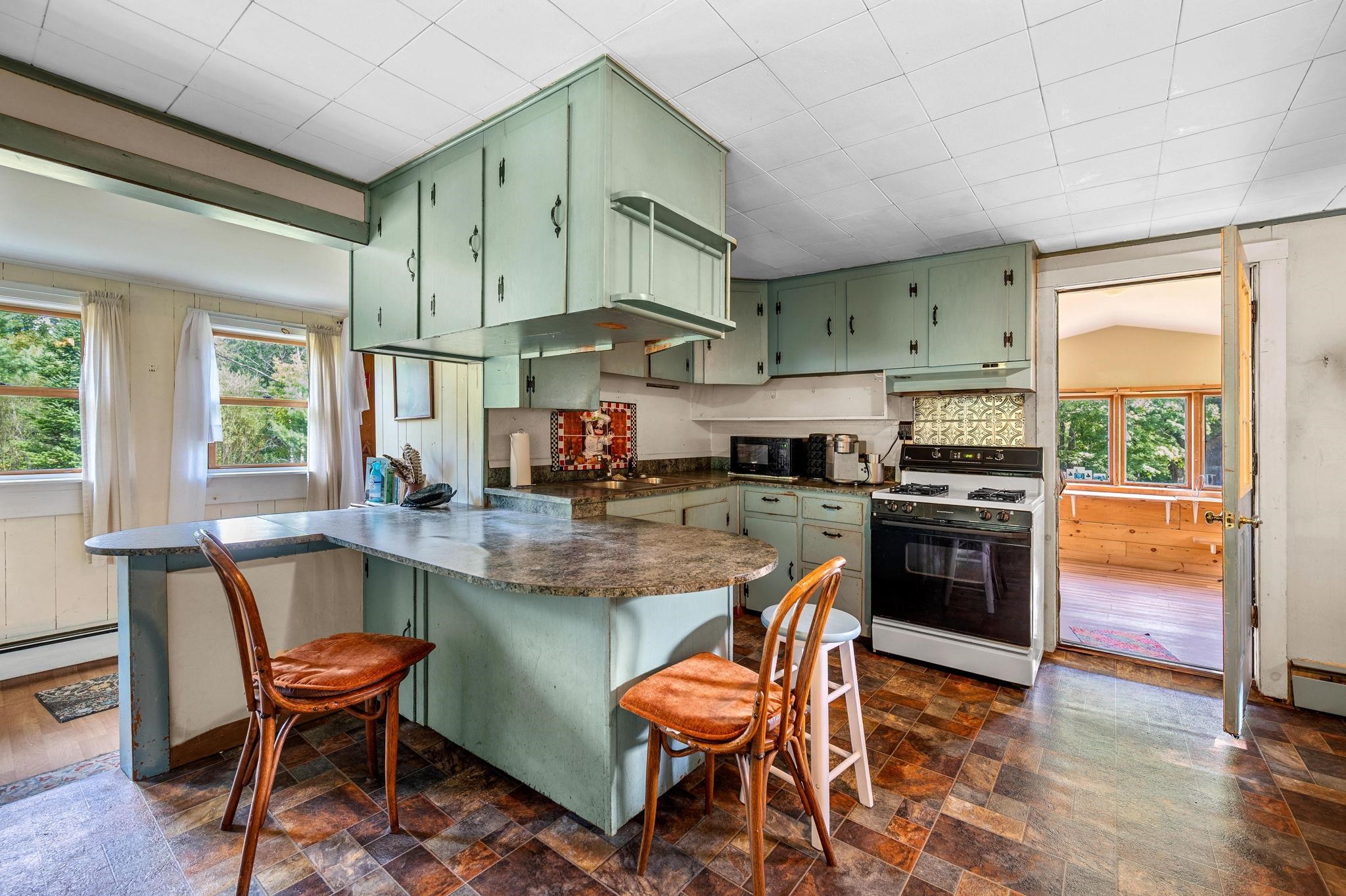 132 Bypass Drive Johnson, VT 05656 - Photo 8 of 34