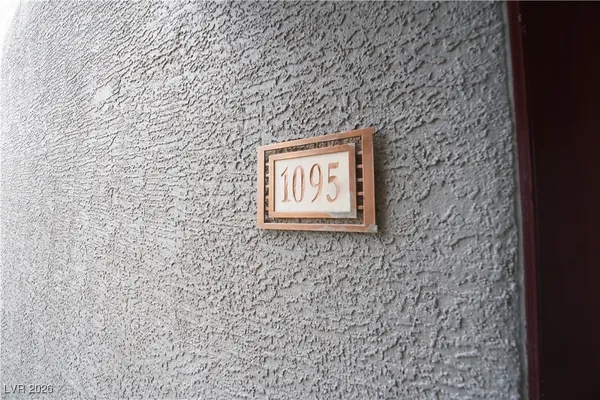 $1,250 | 5055 West Hacienda Avenue, Unit 1095, Las Vegas, NV 89118