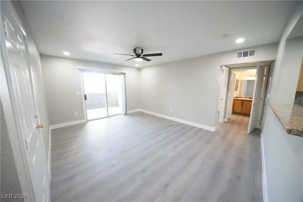 $1,250 | 5055 West Hacienda Avenue, Unit 1095, Las Vegas, NV 89118