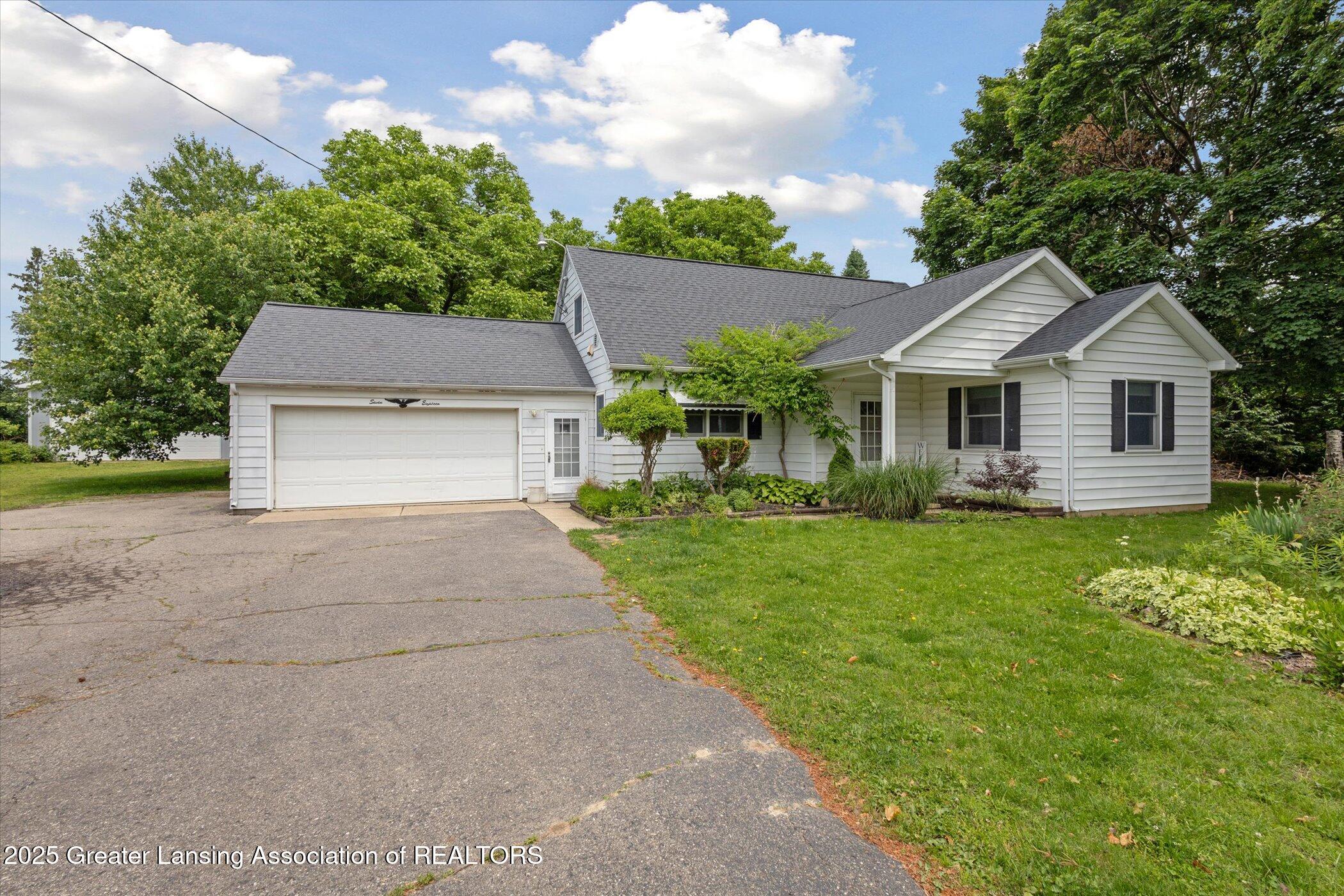 718 Hogsback Road Mason, MI 48854 - Photo 6 of 61 02-718-Hogsback-Rd-Mason-MI-48854-Window