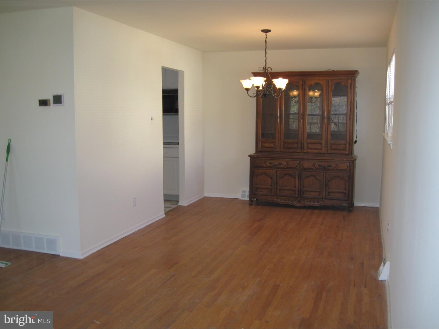 1387 Cushmore Road Southampton, PA 18966 - Photo 6 of 22 Dining Room