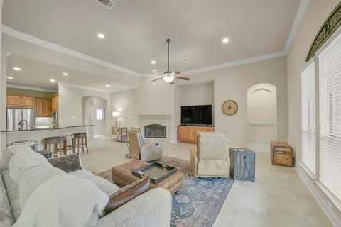 $669,000 | 21214 Redcrest Manor Drive, Richmond, TX 77406