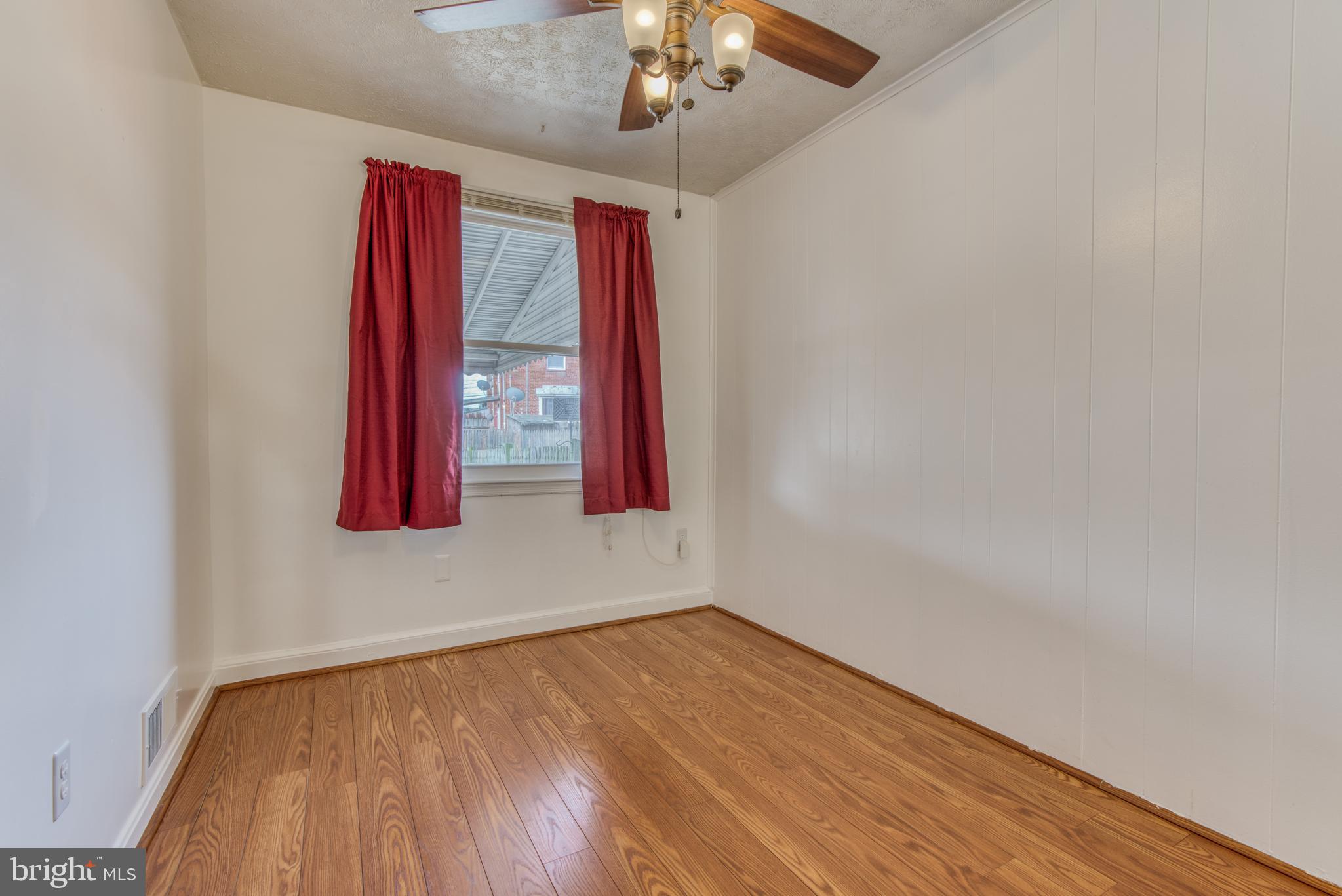 8541 Kavanagh Road Baltimore, MD 21222 - Photo 12 of 41