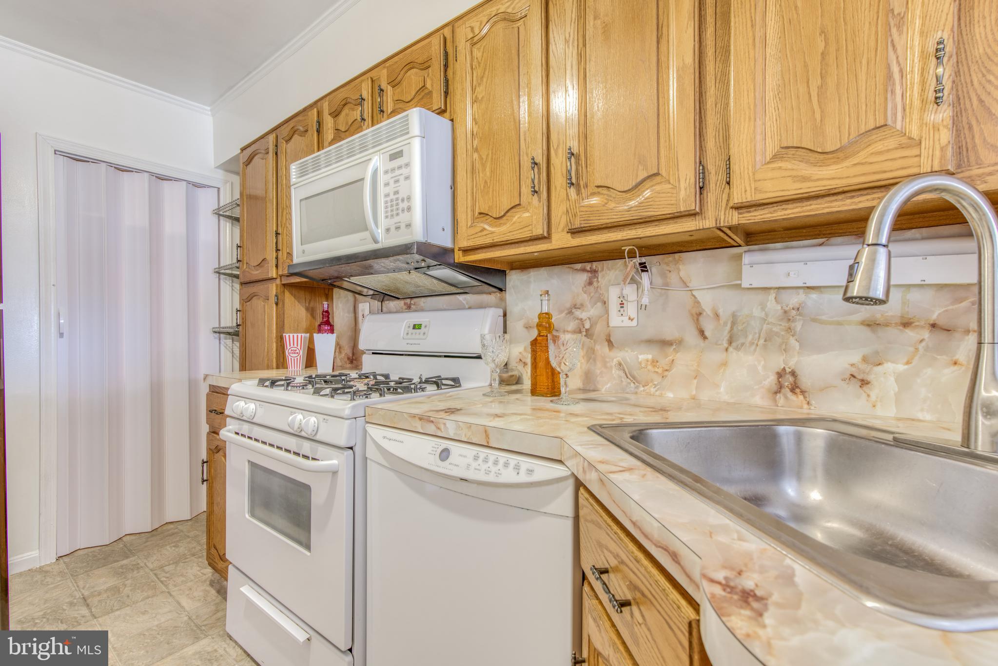 8541 Kavanagh Road Baltimore, MD 21222 - Photo 17 of 41