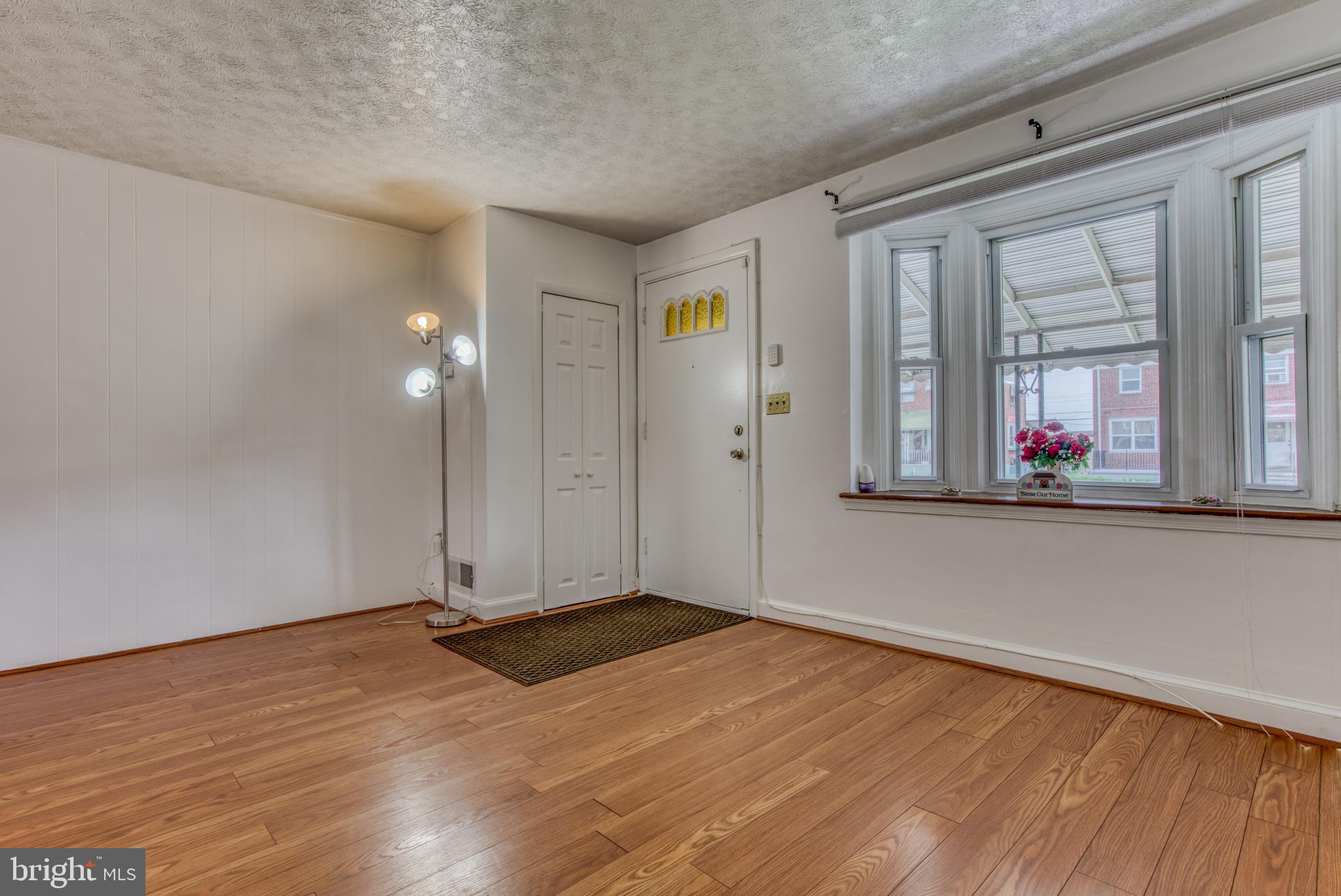 8541 Kavanagh Road Baltimore, MD 21222 - Photo 7 of 41