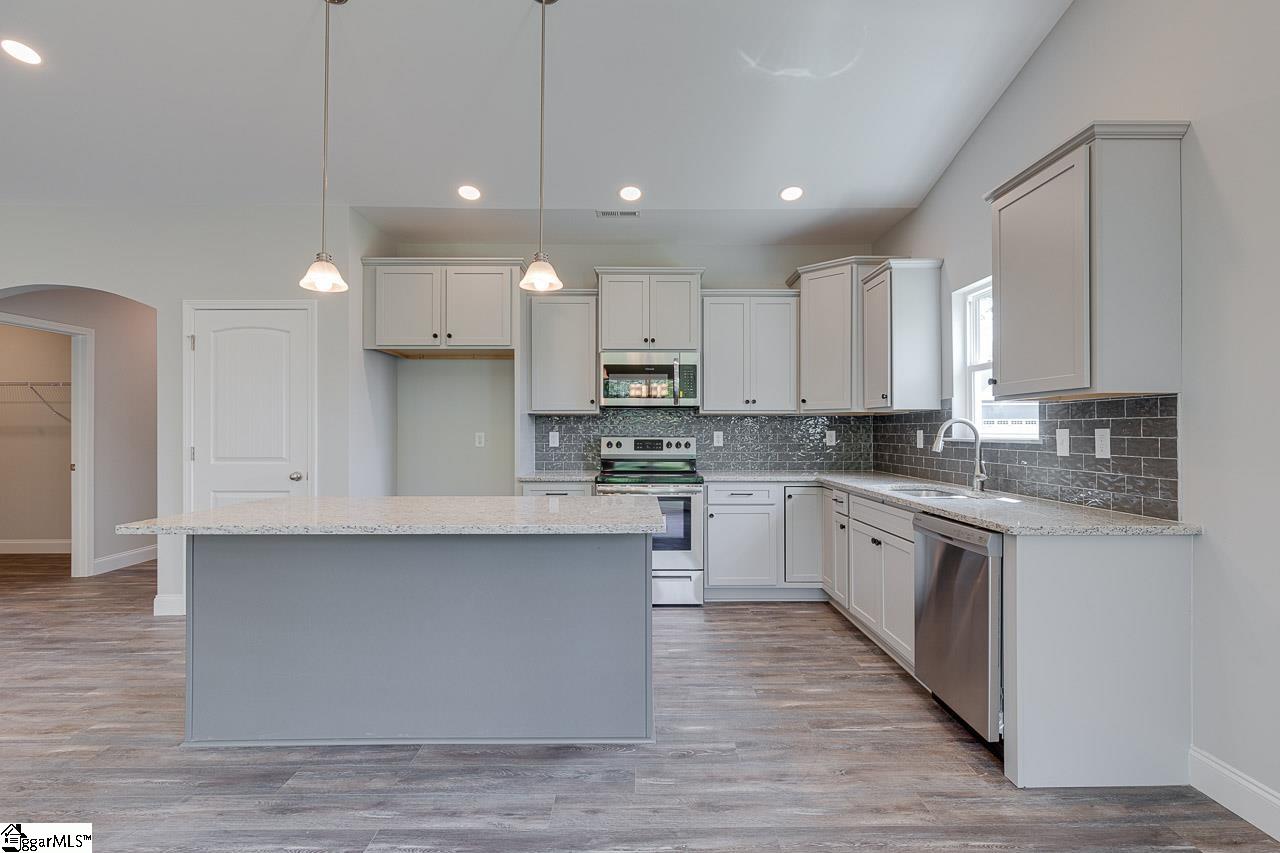 242 Inlet Pointe Drive Anderson, SC 29625 - Photo 16 of 36