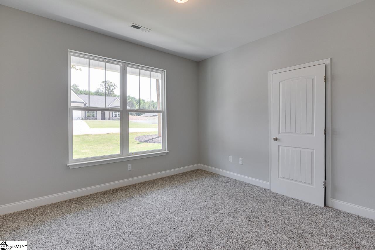 242 Inlet Pointe Drive Anderson, SC 29625 - Photo 5 of 36