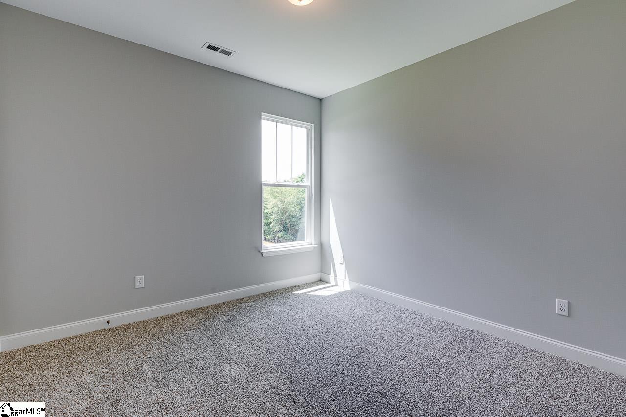 242 Inlet Pointe Drive Anderson, SC 29625 - Photo 7 of 36