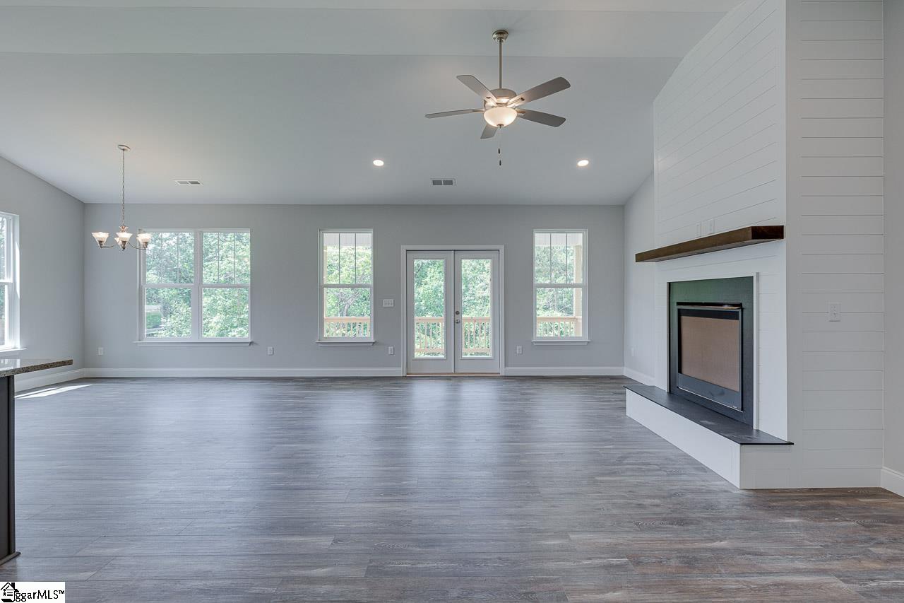 242 Inlet Pointe Drive Anderson, SC 29625 - Photo 9 of 36