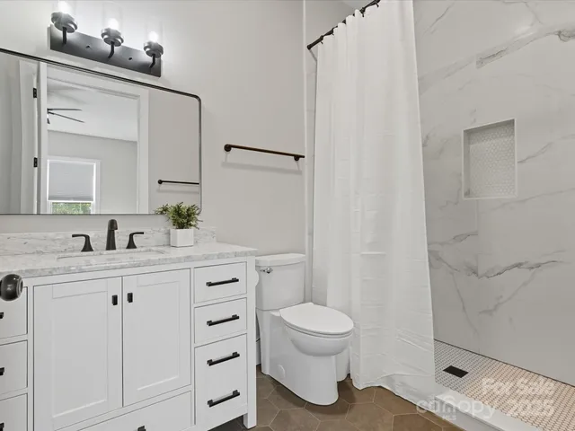 $1,489,000 | 1070 Saddle Back Lane, Mooresville, NC 28115