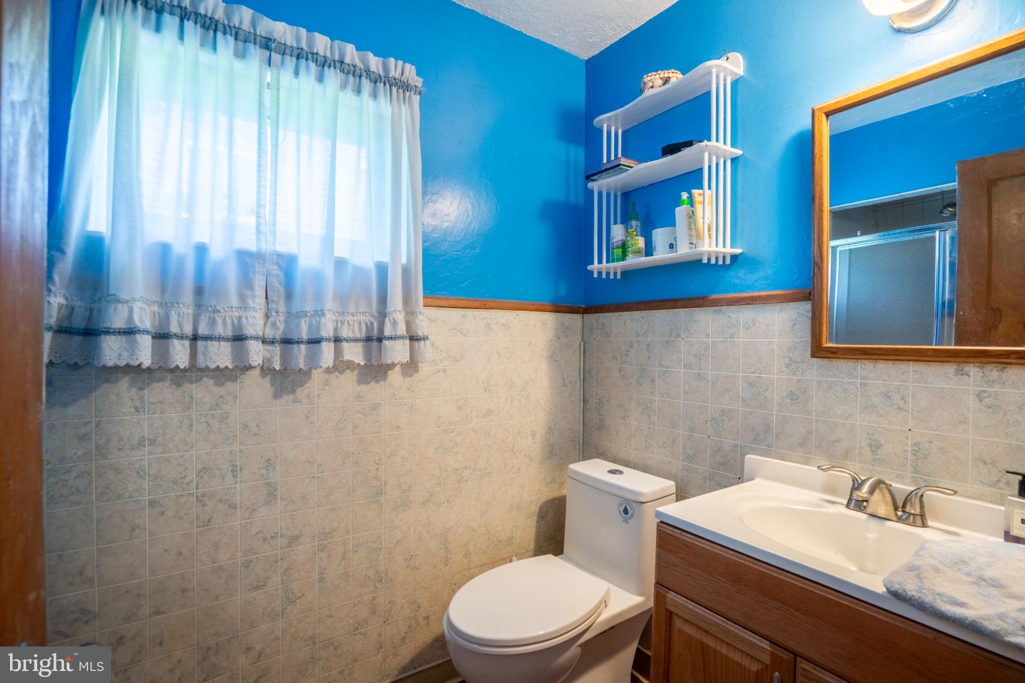 5304 Waneta Road Bethesda, MD 20816 - Photo 17 of 39 Gallery Image 17