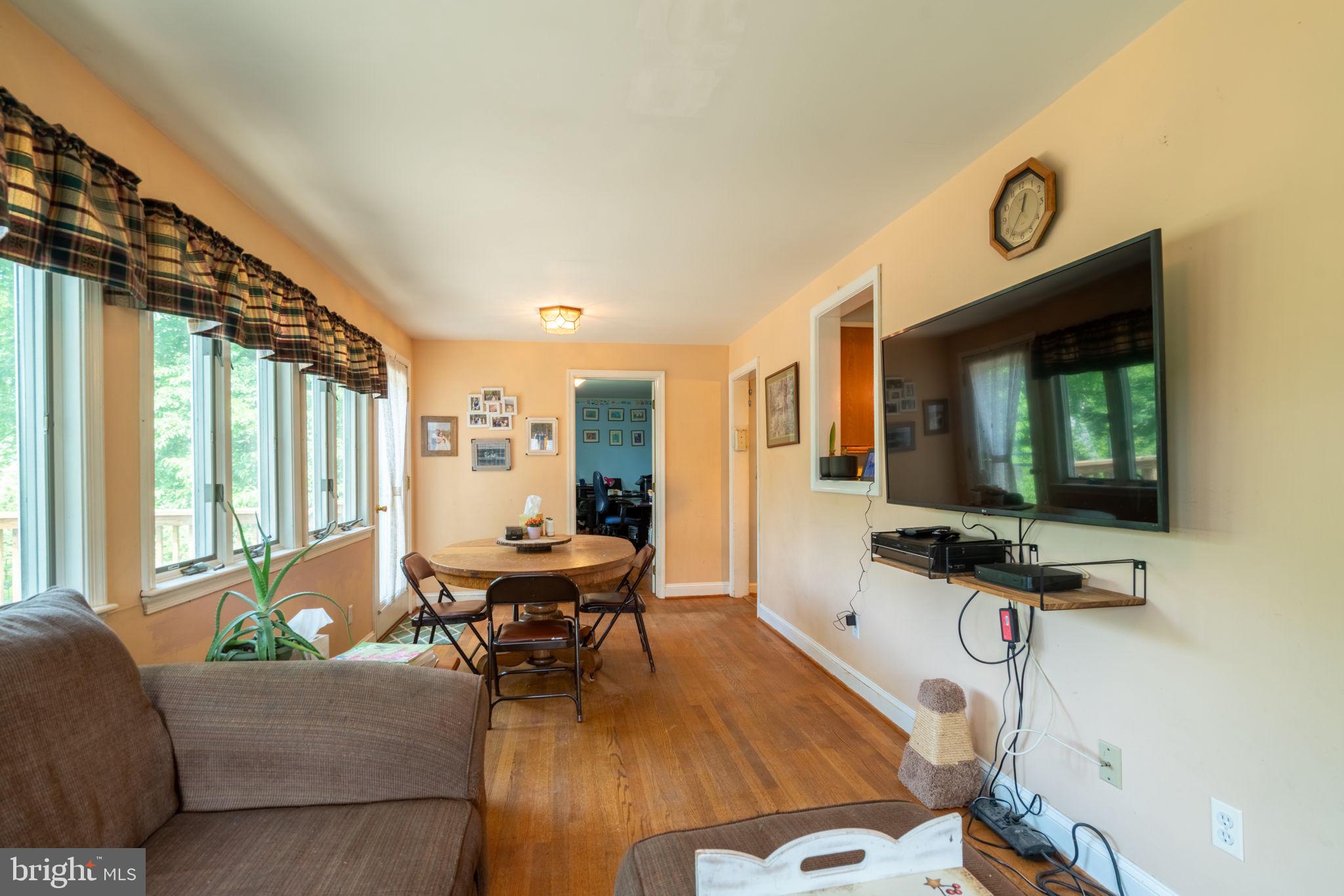 5304 Waneta Road Bethesda, MD 20816 - Photo 26 of 39 Gallery Image 26