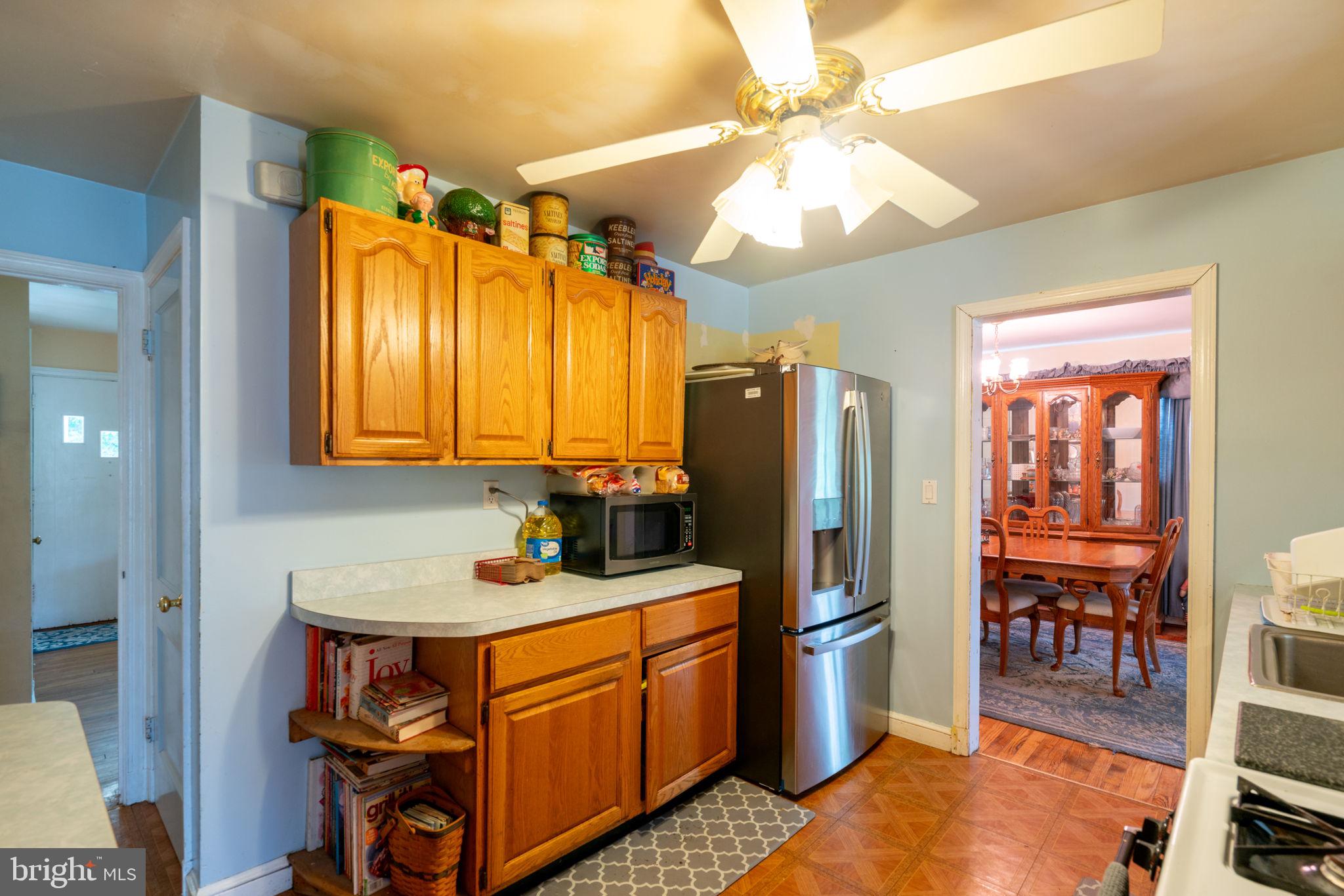 5304 Waneta Road Bethesda, MD 20816 - Photo 8 of 39 Gallery Image 8