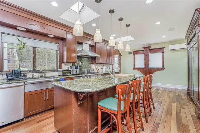 $2,300,000 | 225 73rd Street | Bay Ridge