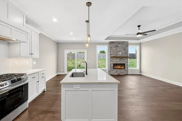 $499,900 | 25064 West 94th Terrace, Lenexa, KS 66227