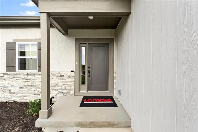 $499,900 | 25064 West 94th Terrace, Lenexa, KS 66227