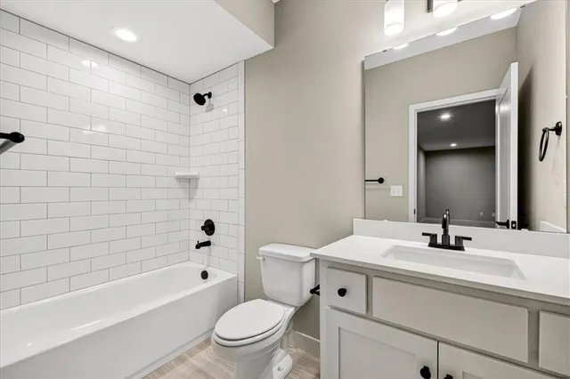 $499,900 | 25064 West 94th Terrace, Lenexa, KS 66227