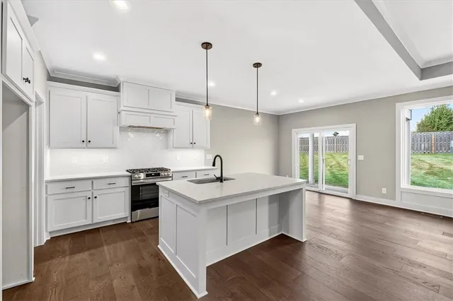 $512,543 | 25064 West 94th Terrace, Lenexa, KS 66227