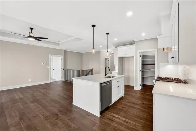 $499,900 | 25064 West 94th Terrace, Lenexa, KS 66227