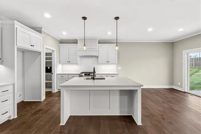 $499,900 | 25064 West 94th Terrace, Lenexa, KS 66227