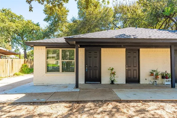 $1,495 | 5914 Asbury Avenue, Unit A, Fort Worth, TX 76119