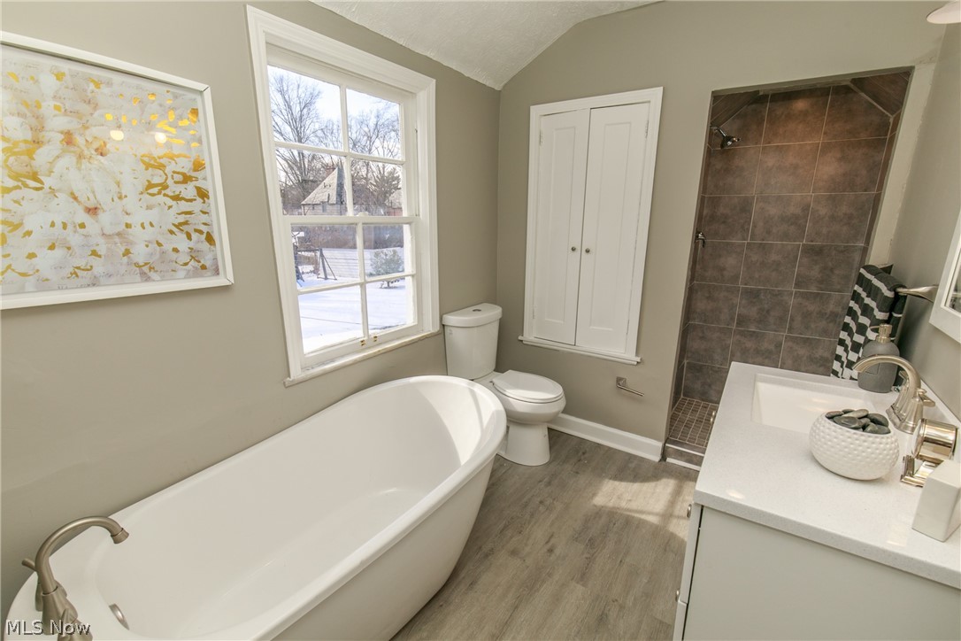 16208 Glynn Road Cleveland, OH 44112 - Photo 11 of 22
