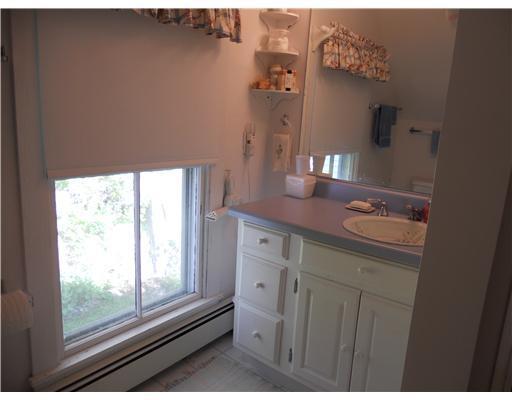 711 Ocean Point Road East Boothbay, ME 04544 - Photo 16 of 21 Bathroom.