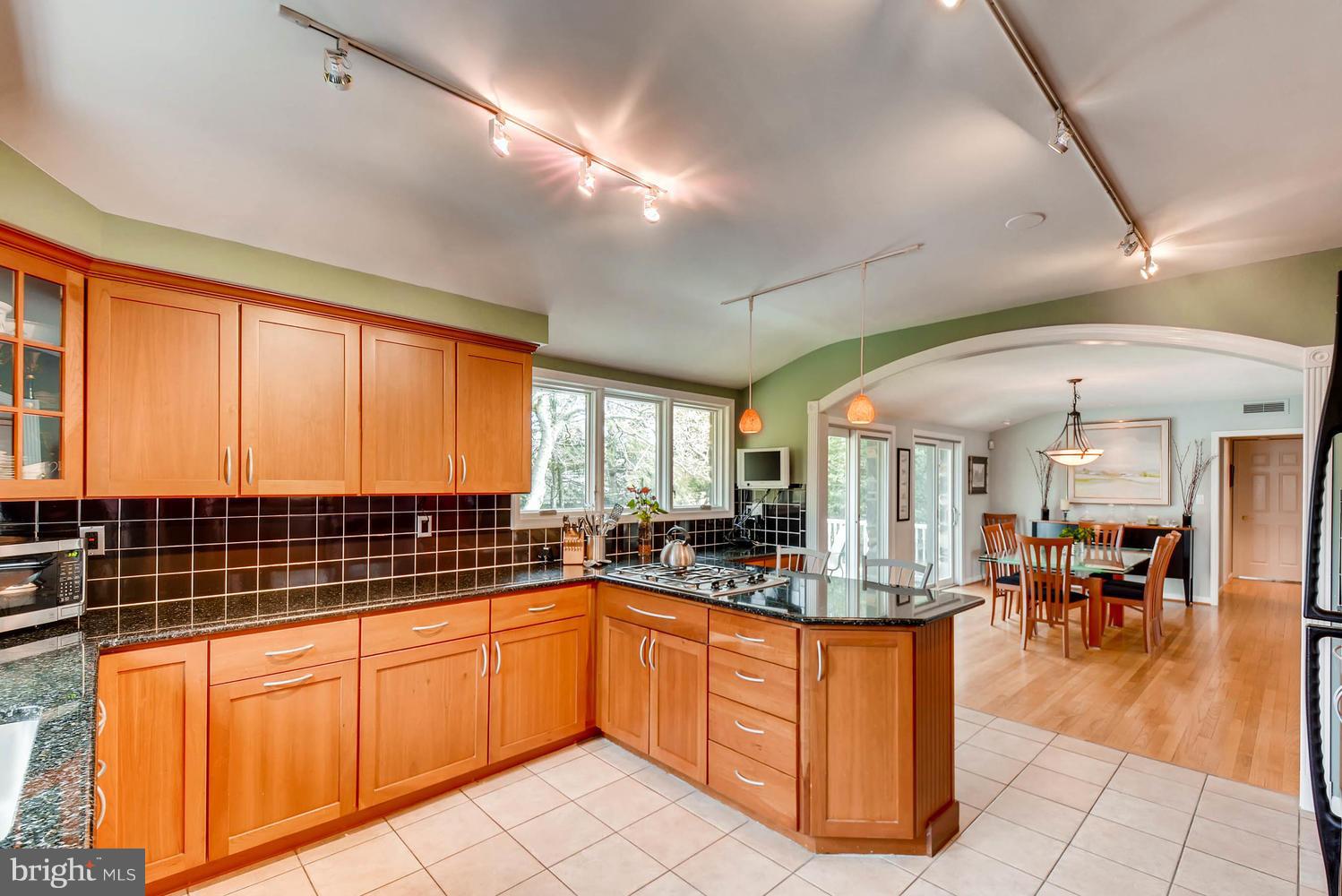 1201 Windy Gate Road Towson, MD 21286 - Photo 13 of 30 Kitchen