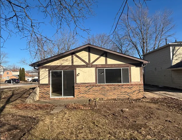 $199,900 | 204 Mill Stream Drive, Bolingbrook, IL 60440