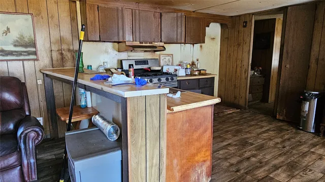 $129,999 | 502 South Pine Circle, Pinehurst, TX 77362