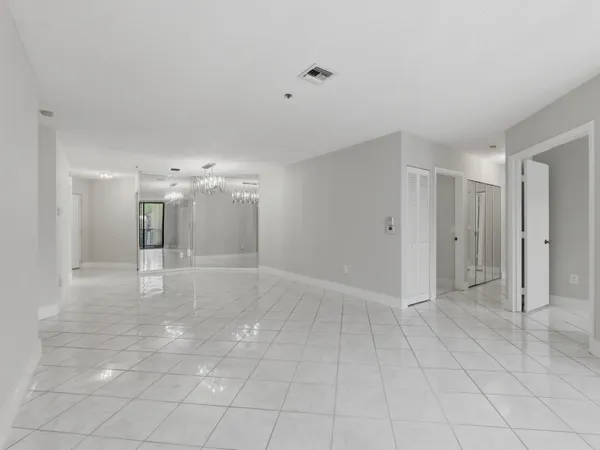 $2,549 | 5265 Brisata Circle, Unit P, Boynton Beach, FL 33437