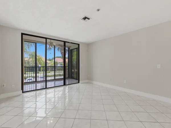 $2,549 | 5265 Brisata Circle, Unit P, Boynton Beach, FL 33437