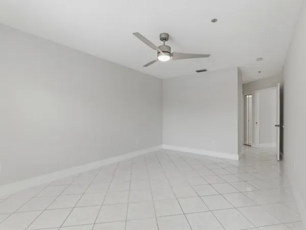 $2,549 | 5265 Brisata Circle, Unit P, Boynton Beach, FL 33437