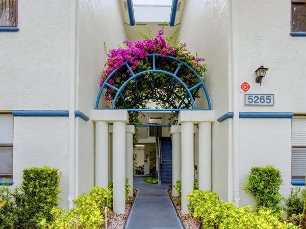 $2,549 | 5265 Brisata Circle, Unit P, Boynton Beach, FL 33437