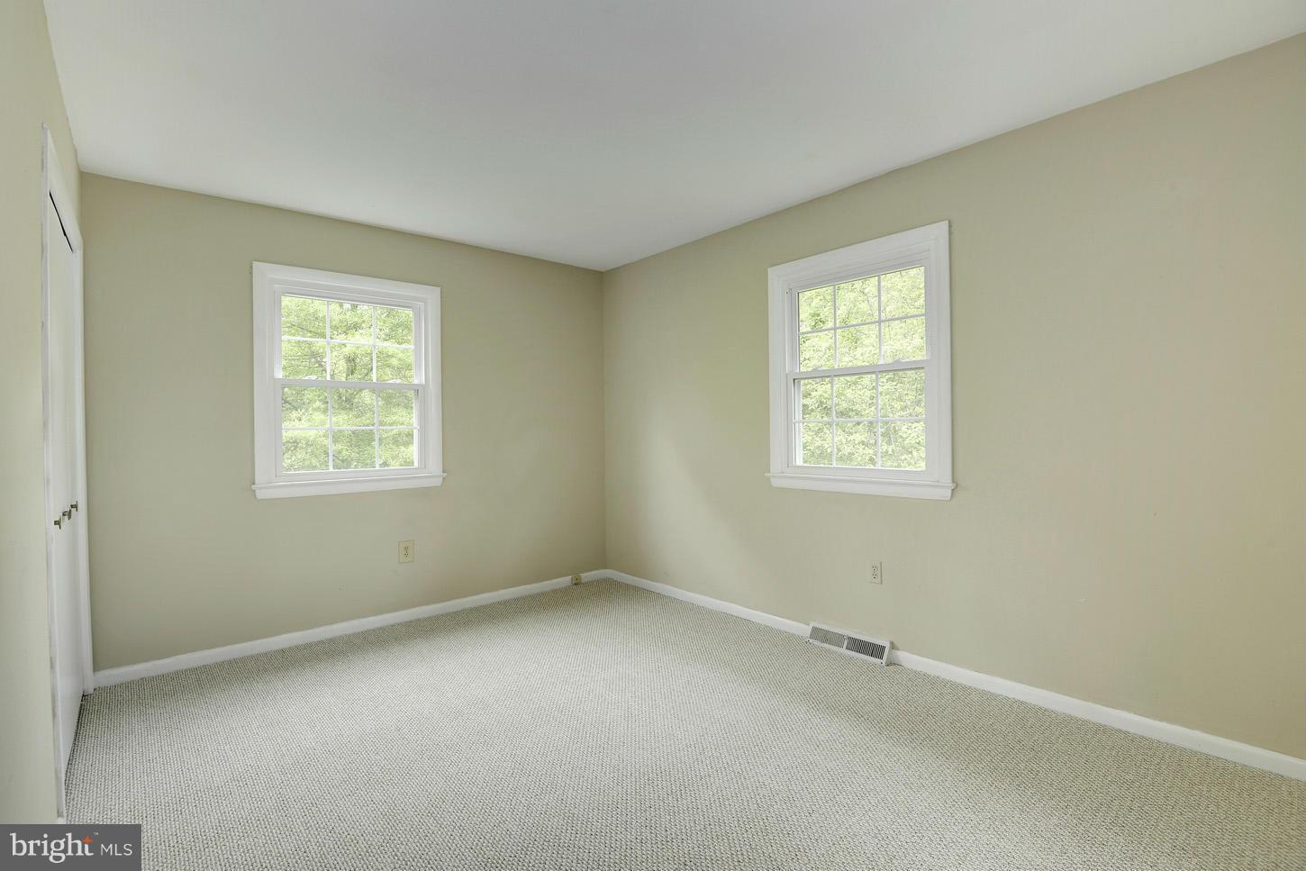 16110 Accolawn Road Accokeek, MD 20607 - Photo 10 of 20 an empty room with a window