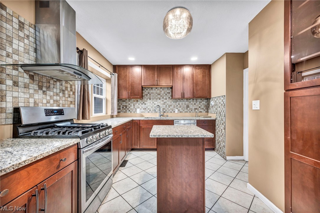 3179 Ludlow Road Cleveland, OH 44120 - Photo 11 of 31 Gallery Image 11