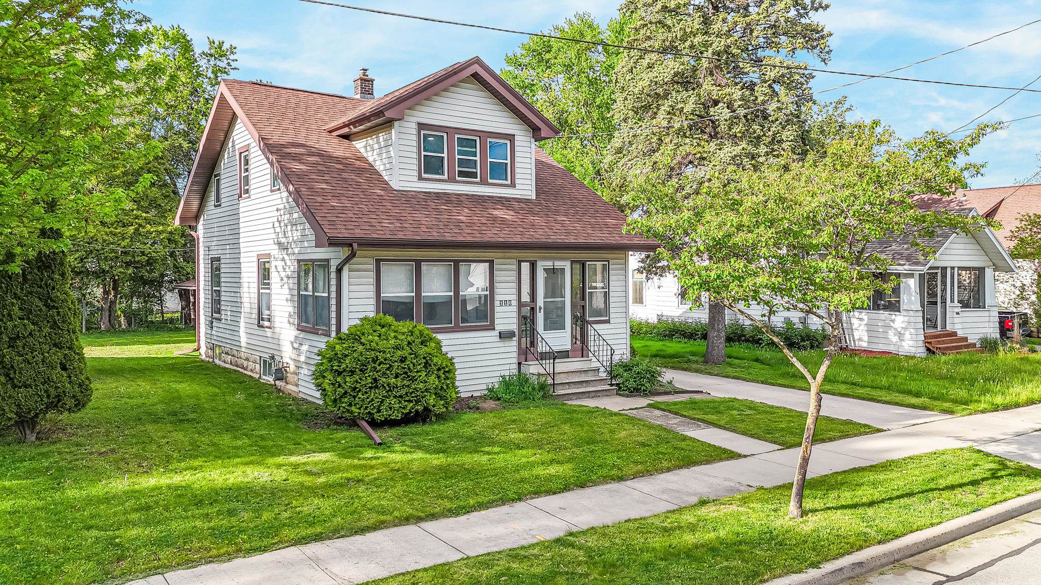 110 East Randall Street Appleton, WI 54911 - Photo 3 of 36