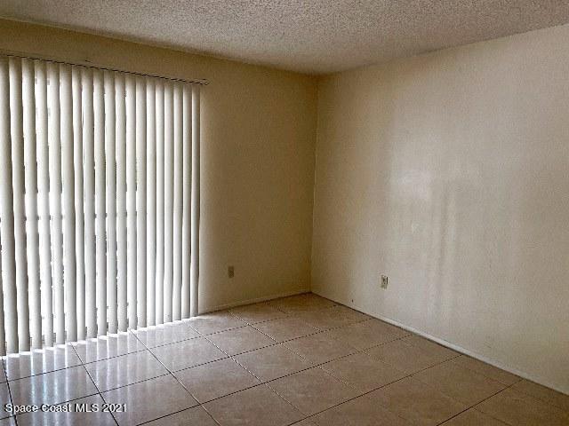 4627 Ring Neck Road, Unit C Orlando, FL 32808 - Photo 11 of 20 CB3F72C8-0135-4328-905C-063D2E2B4F89