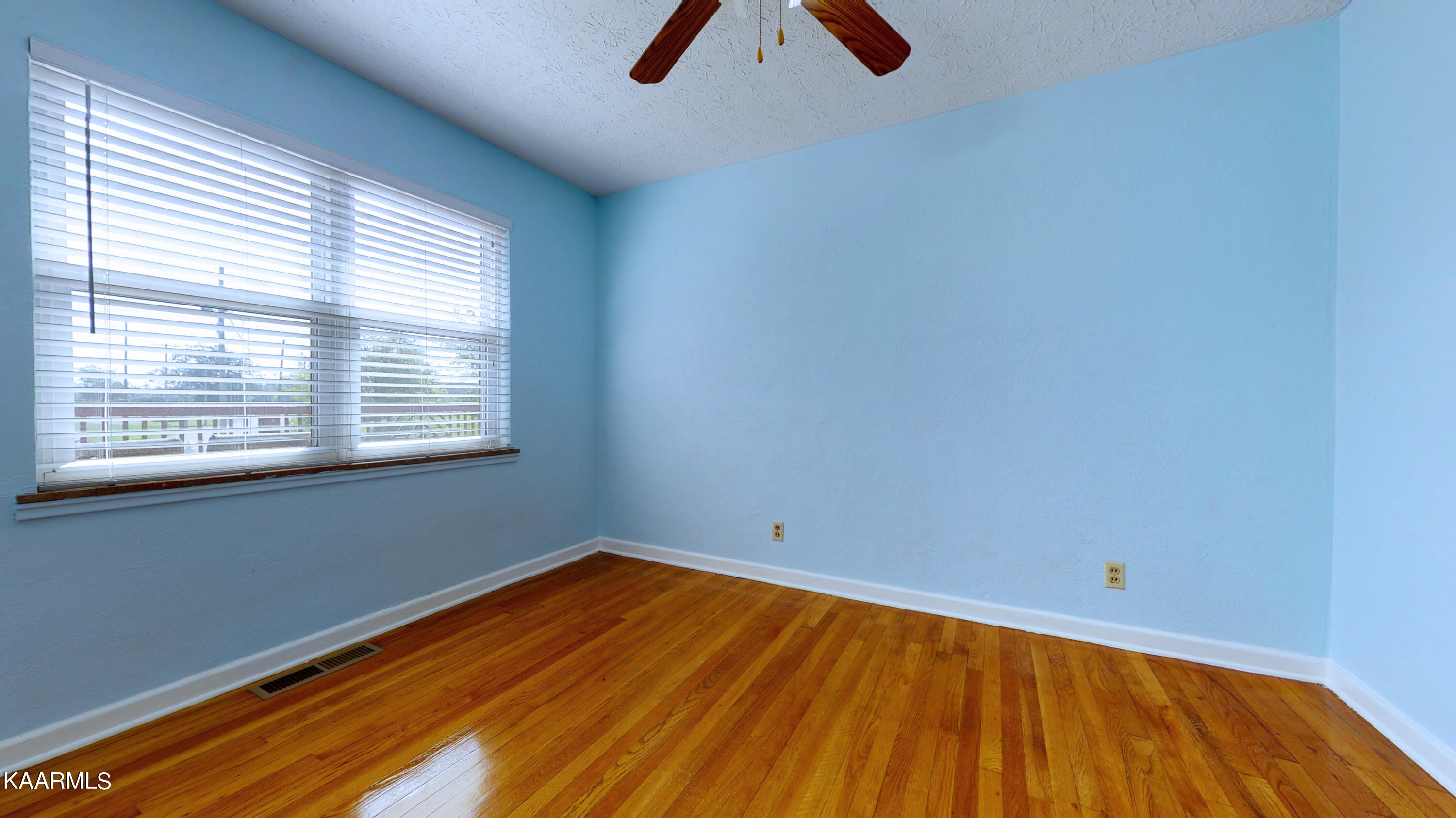 100 Ivanhoe Road Oak Ridge, TN 37830 - Photo 19 of 26 100-17