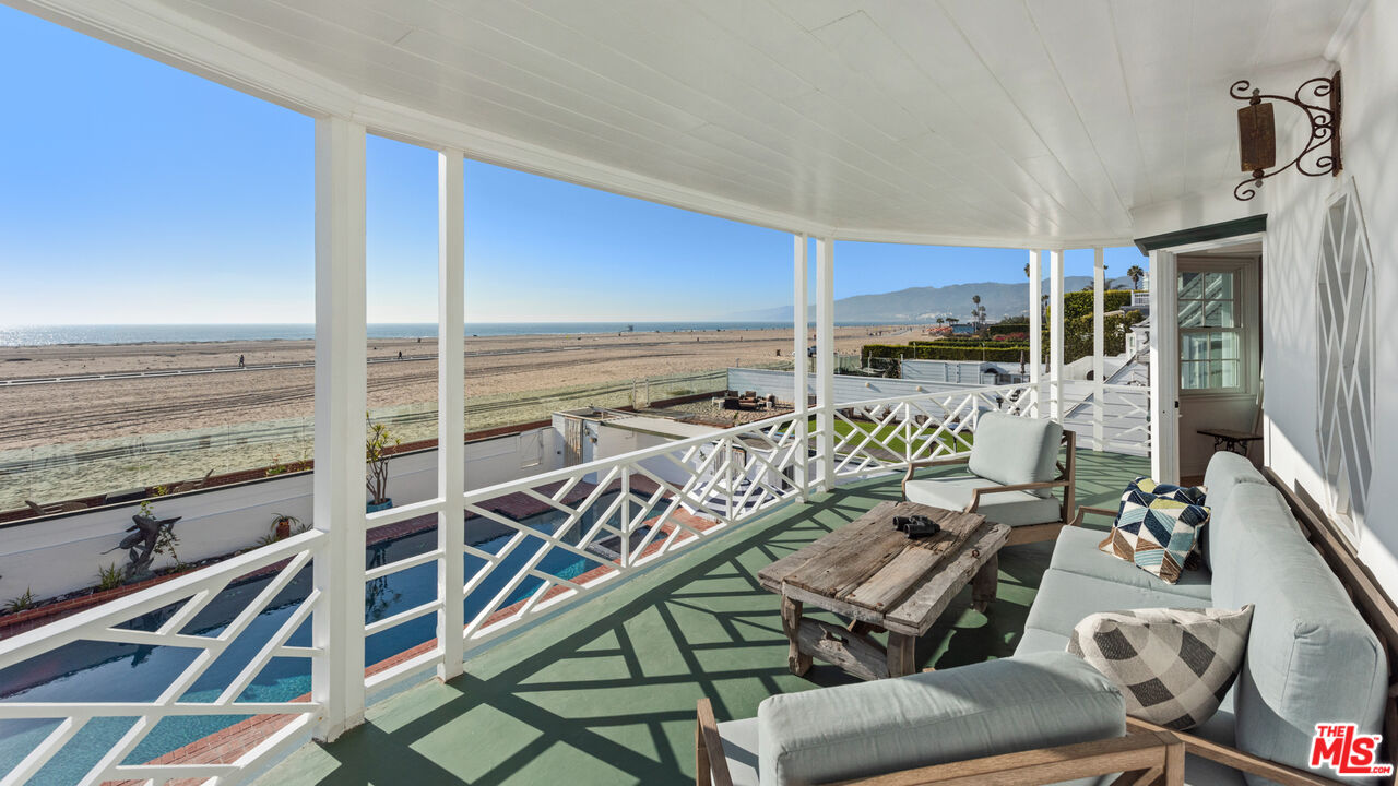 605 Palisades Beach Road Santa Monica, CA 90402 - Photo 20 of 33 a building outdoor space with patio furniture