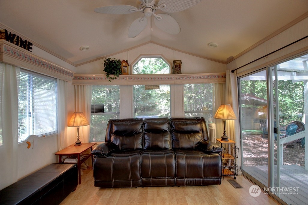 42-6 Riverside Drive Deming, WA 98244 - Photo 10 of 35