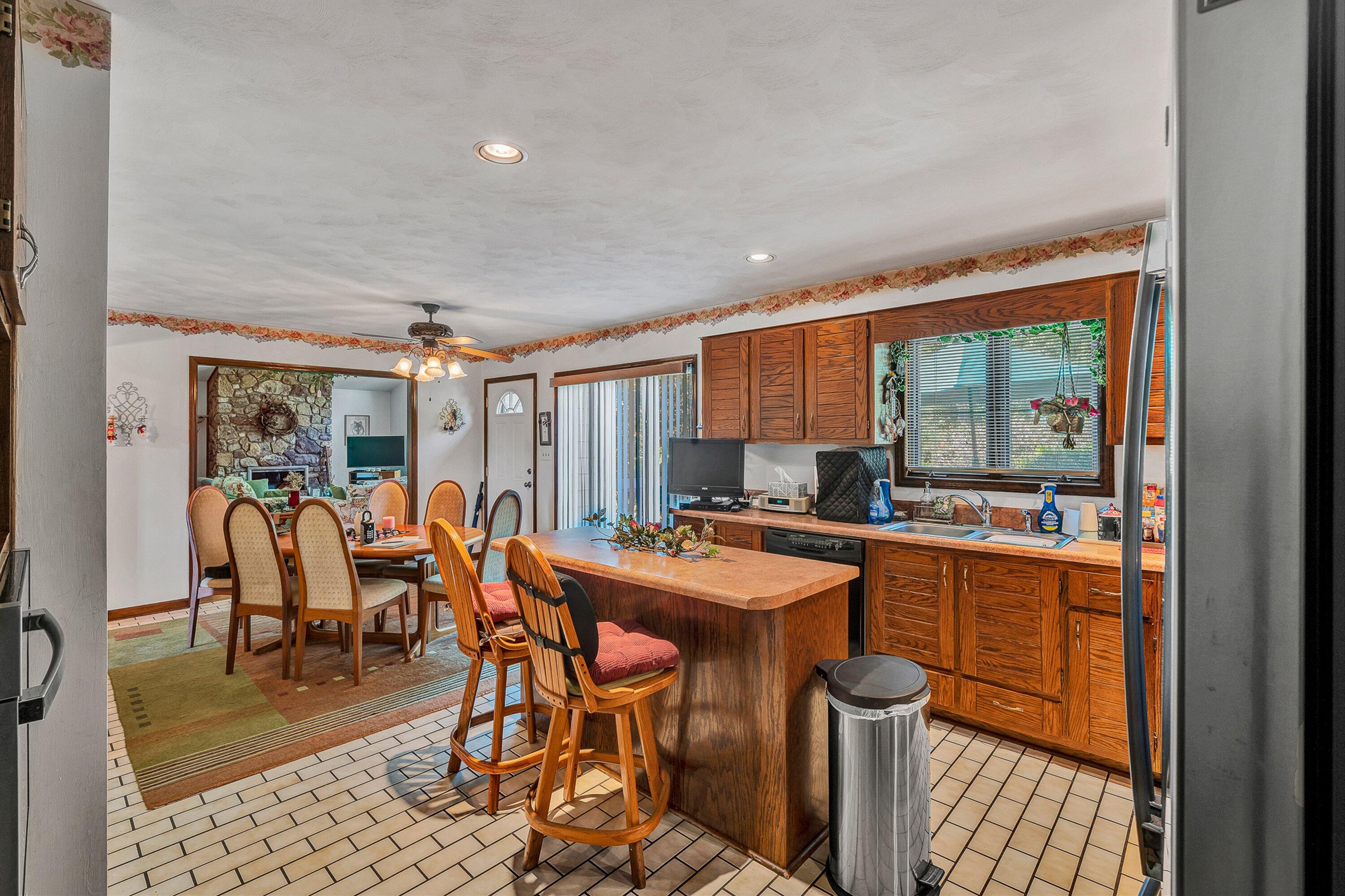 311 Foxcroft Drive Blue Ridge, VA 24064 - Photo 11 of 46 11-VM-02775