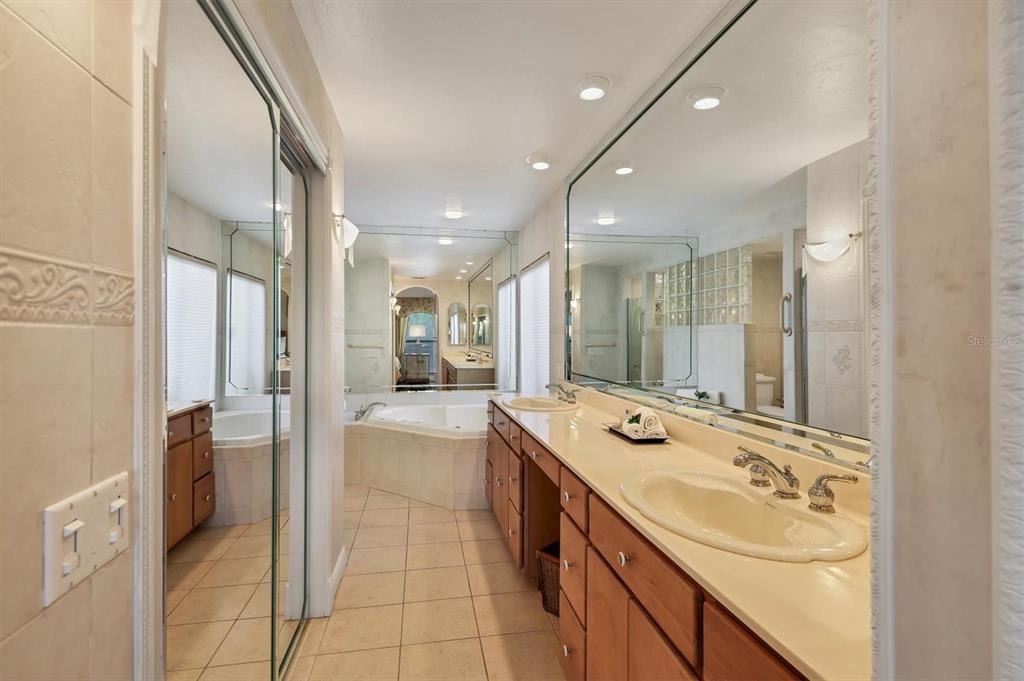 133 Inlets Boulevard, Unit 133 Nokomis, FL 34275 - Photo 22 of 63