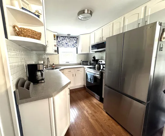 $379,900 | 10 Circle Drive, Barnstead, NH 03225