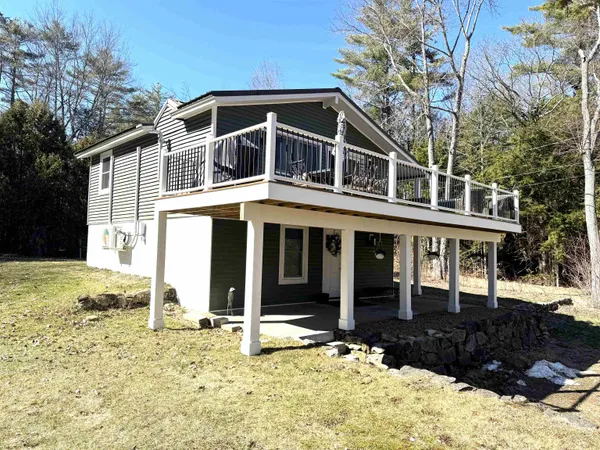 $379,900 | 10 Circle Drive, Barnstead, NH 03225