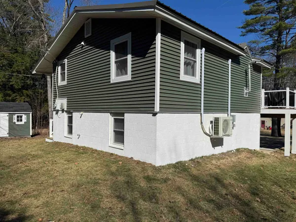 $379,900 | 10 Circle Drive, Barnstead, NH 03225