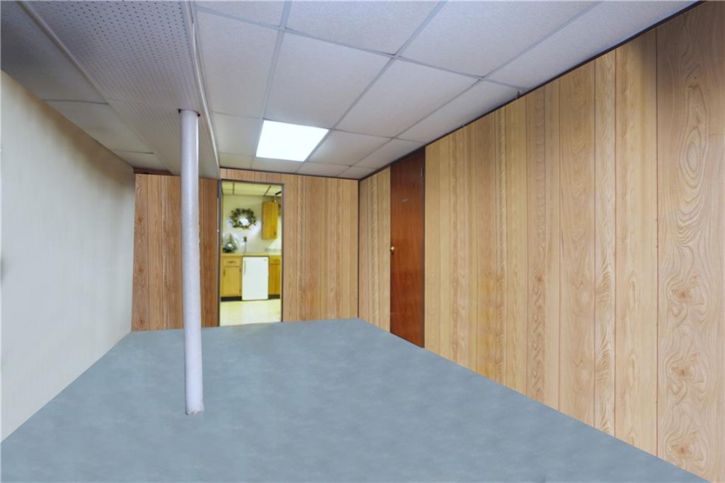 649 Bay Ridge Parkway Brooklyn, NY 11209 - Photo 26 of 29 a view of a hallway