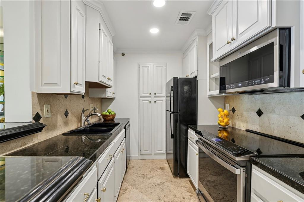 3201 Lenox Road Northeast, Unit 26 Atlanta, GA 30324 - Photo 11 of 52